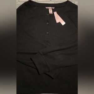 Victoria Secret. Long sleeve top.